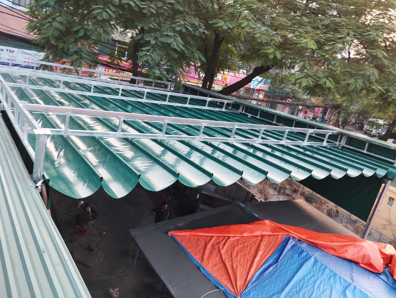 Công ty lắp đặt mái xếp giá rẻ uy tín được khách hàng tin chọn