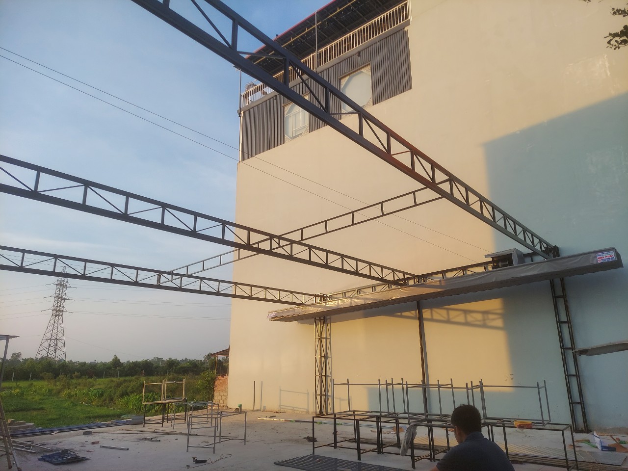 Đơn vị lắp đặt mái hiên di động Hà Nội uy tín chất lượng