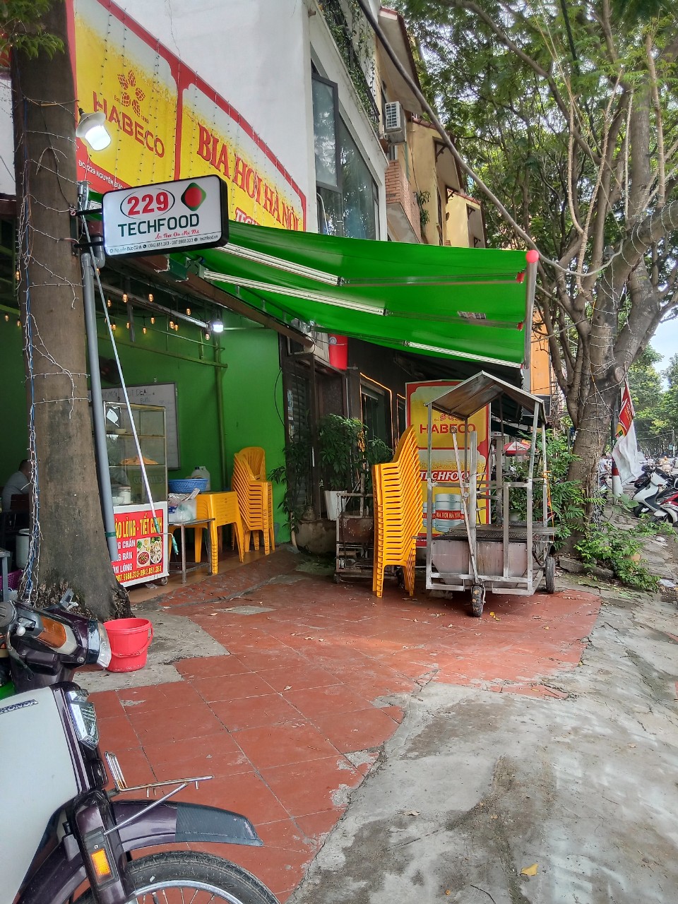 Siêu thị Hoà Phát cung cấp bạt quay mái hiên rẻ nhất Hà Nội