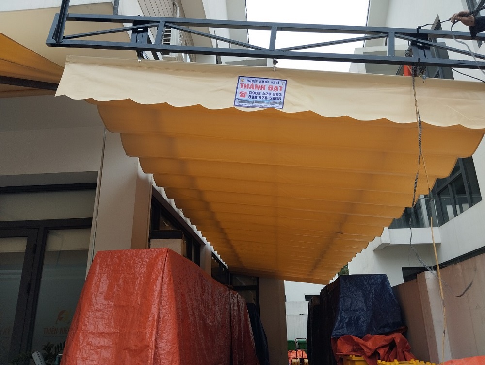Thi công trọn gói lắp đặt mái bạt xếp lượn sóng mẫu đẹp